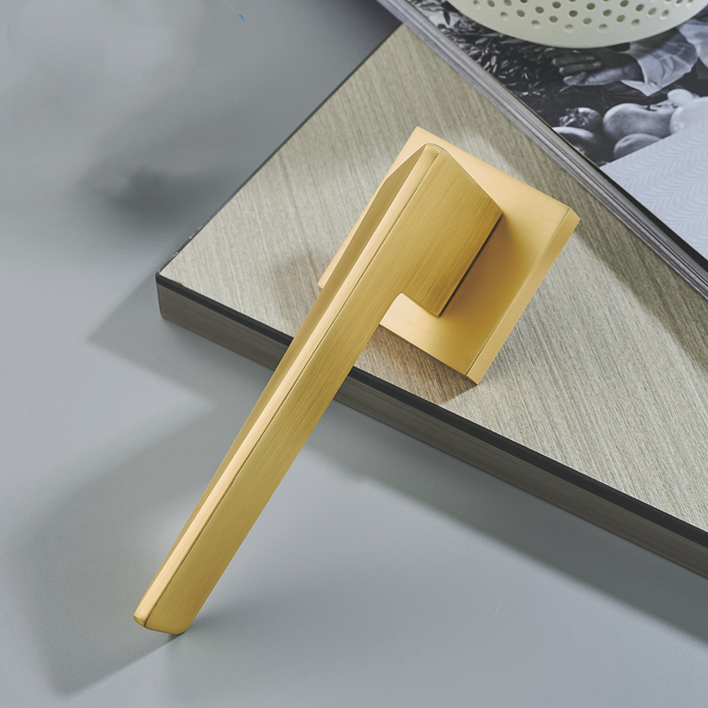 Gold color luxury door handle Hinge Manufacturers