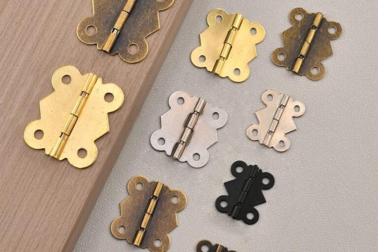 Lace Small Leaf Cabinet Hinges