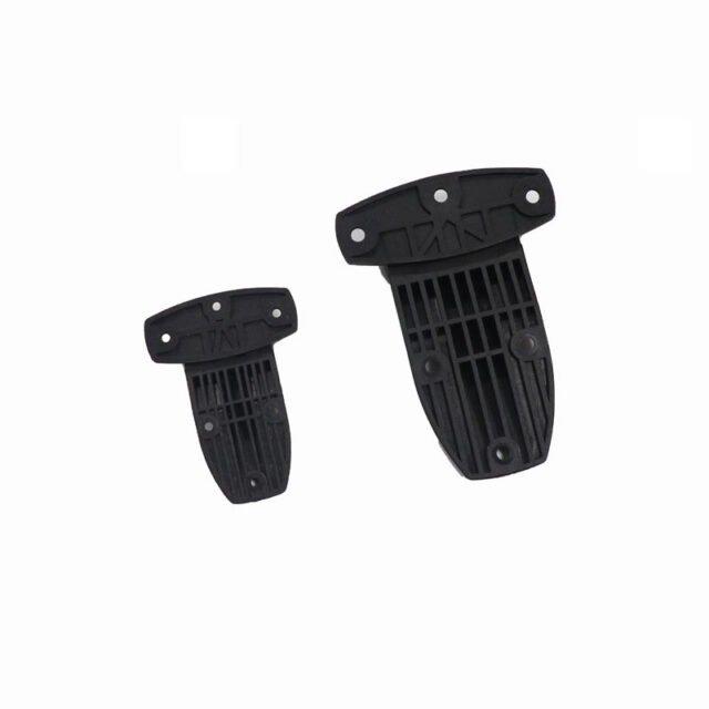 Soft close plastic T strap hinge